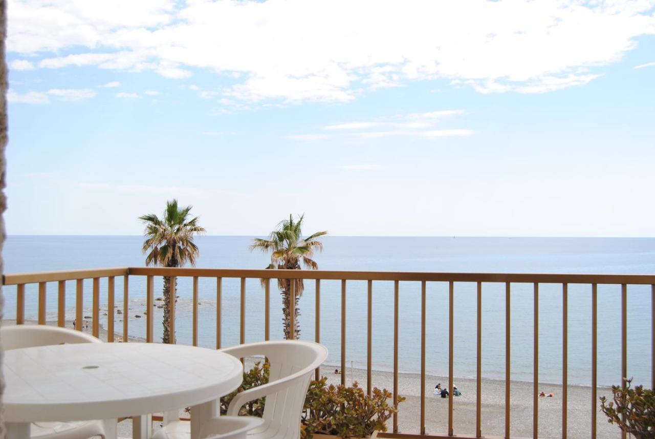 Gaiavacanze Beach Apartment Bordighera Ngoại thất bức ảnh